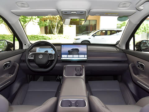 2025 Leapmotor C16 Image 11